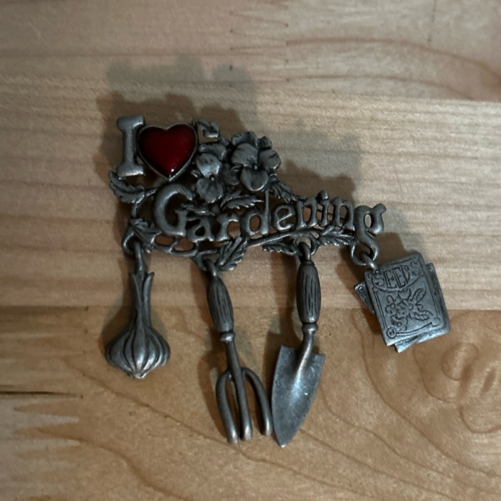 VTG Danecraft I Love Gardening Pewter Pin Brooch Red Enamel Grandma Or Mom Gift!